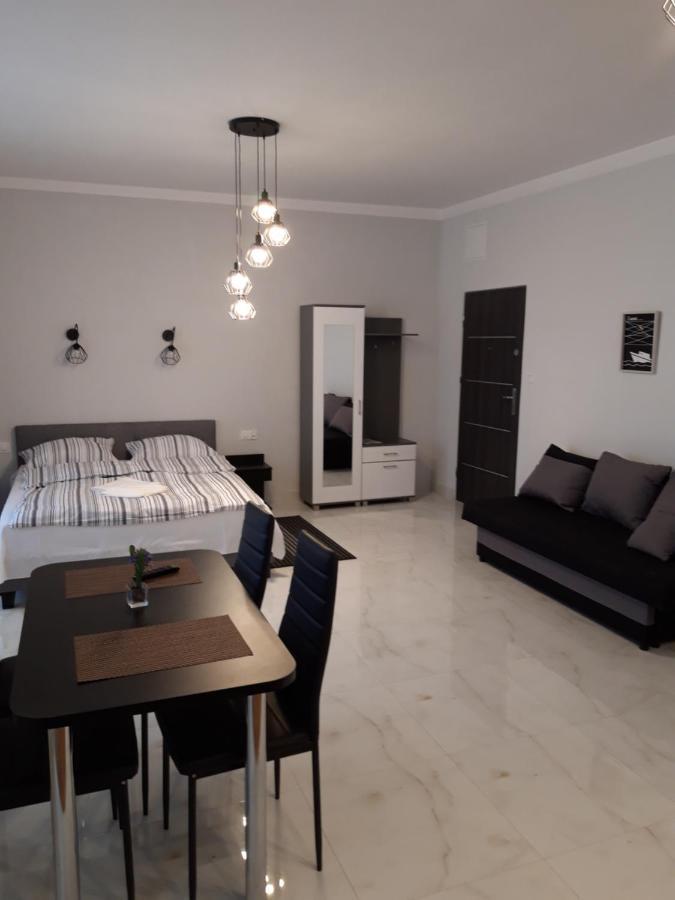Apartamenty Polna Ostrowiec Świętokrzyski Eksteriør billede