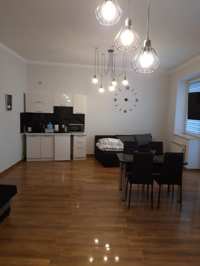 Apartamenty Polna Ostrowiec Świętokrzyski Eksteriør billede